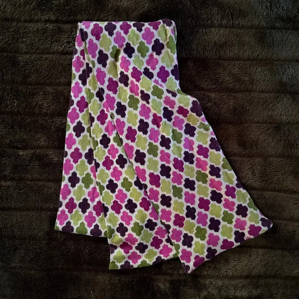 Vera Bradley Plum‎ Crazy Silk Cashmere Blend Scarf - Quatrefoil Mosaic Knit